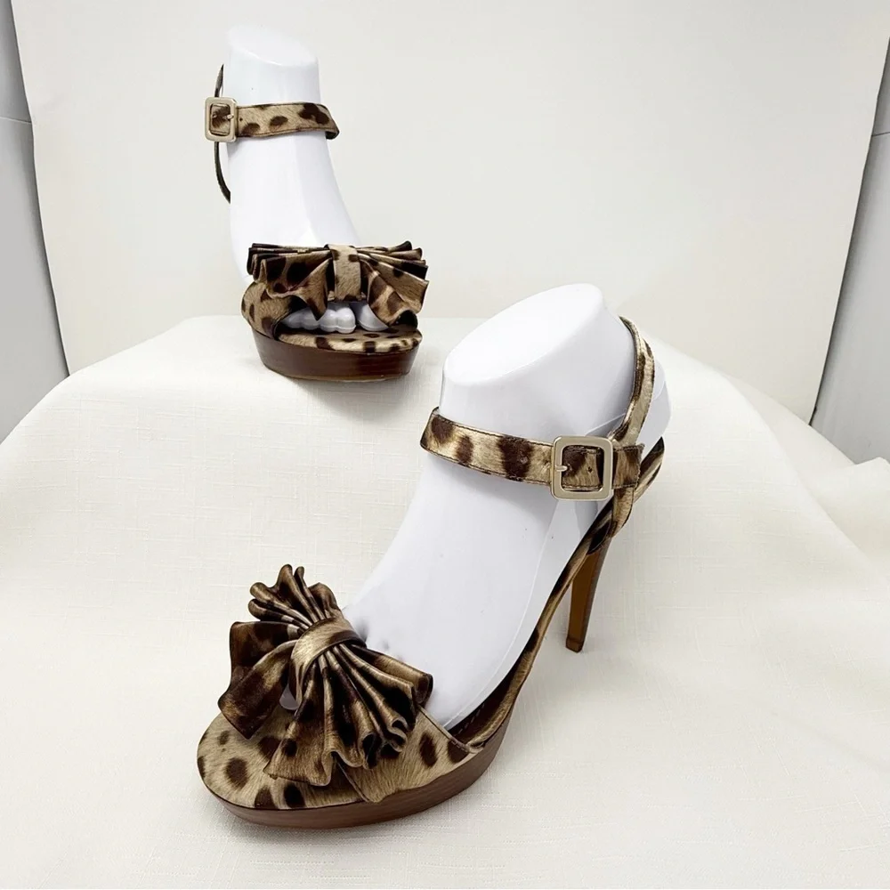 Gianni Bini animal Print silk platform High Heel Sandals size 8.5